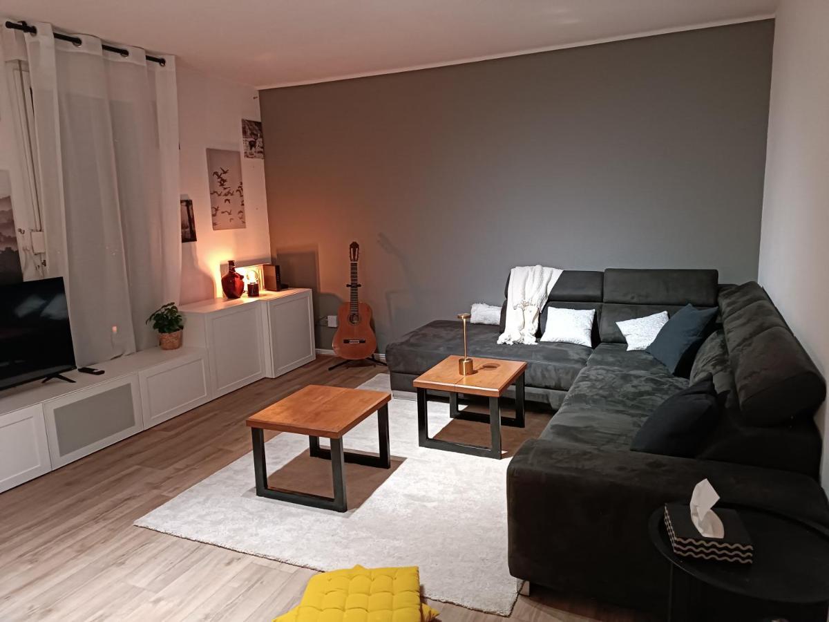 Stylish 1-Bedroom Flat With Beautiful Terrace , For A Cosy Retreat Estrasburgo Exterior foto